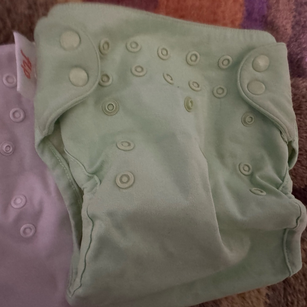 4 Flip One-Size Cloth Diapers